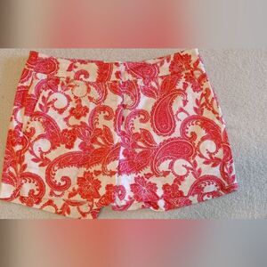 Upgrade Your Wardrobe with Kenji Paisley Chino Shorts - Size 2